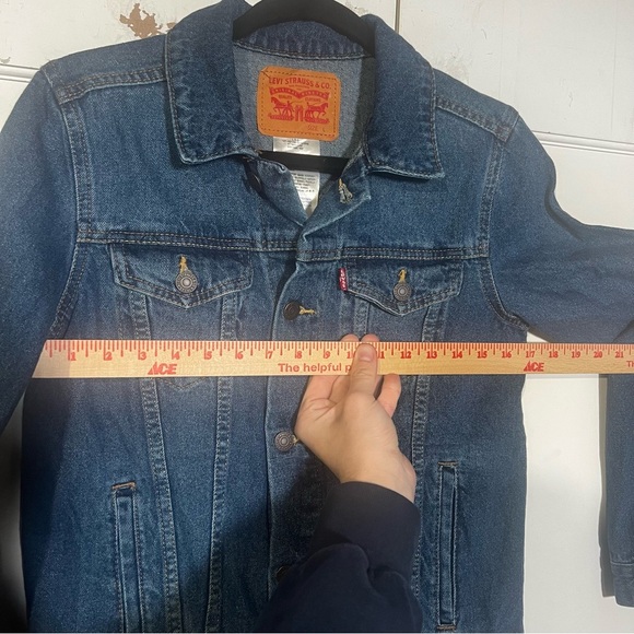 Levi's Trucker Denim Jacket Darker Wash Kid's Size Large / Women's Small Blue - Picture 5 of 9